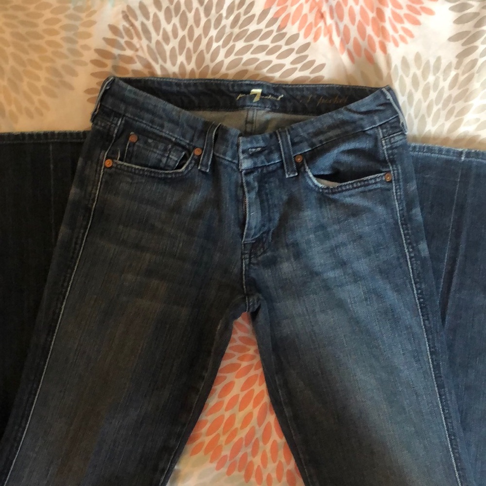7FAMK - Picture 2 of 2